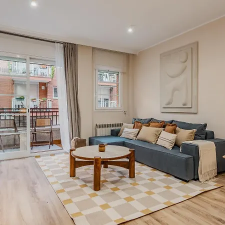 דירה Comfortable And Spacious Flat In