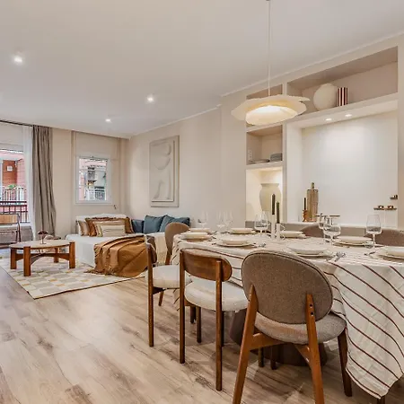 Comfortable And Spacious Flat In *