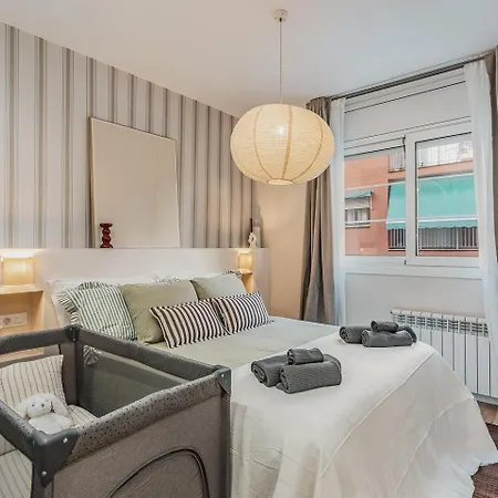 Comfortable And Spacious Flat In דירה ברצלונה