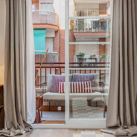 Apartment Comfortable And Spacious Flat In Barcelona