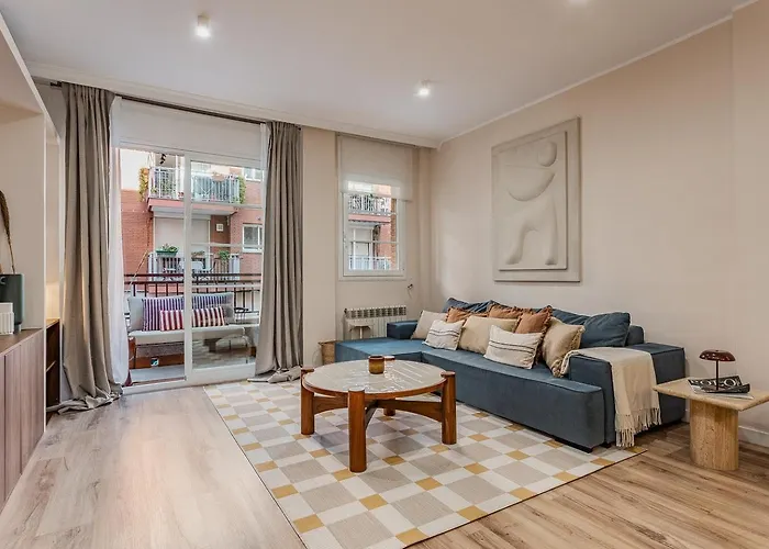 Comfortable And Spacious Flat In Barcelona