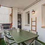 Comfortable And Spacious Flat In *