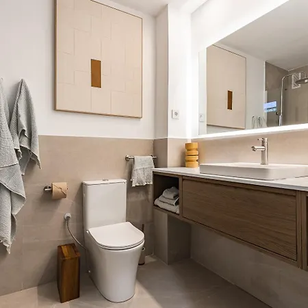 Comfortable And Spacious Flat In Apartamento *