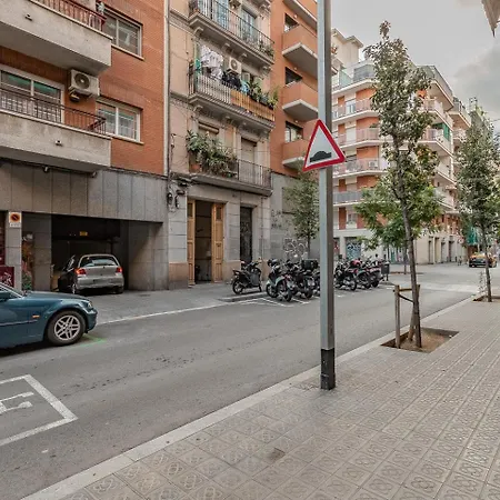 Apartamento Comfortable And Spacious Flat In