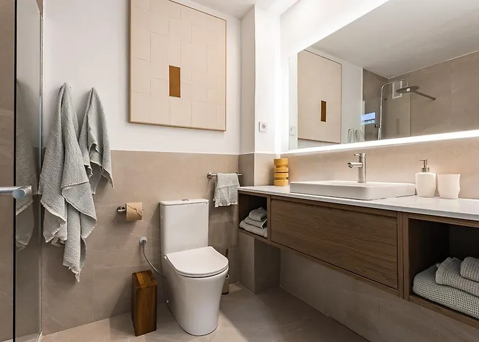 Comfortable And Spacious Flat In Appartement *