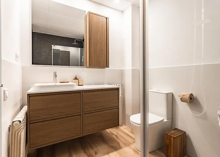 Apartament Comfortable And Spacious Flat In *