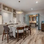 Daire Comfortable And Spacious Flat In *