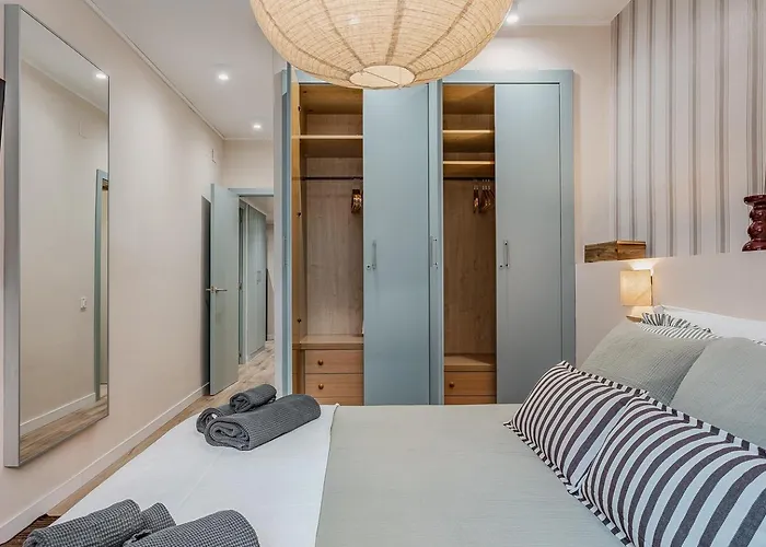 Comfortable And Spacious Flat In